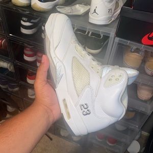 Air Jordan 5 “White Metallic”